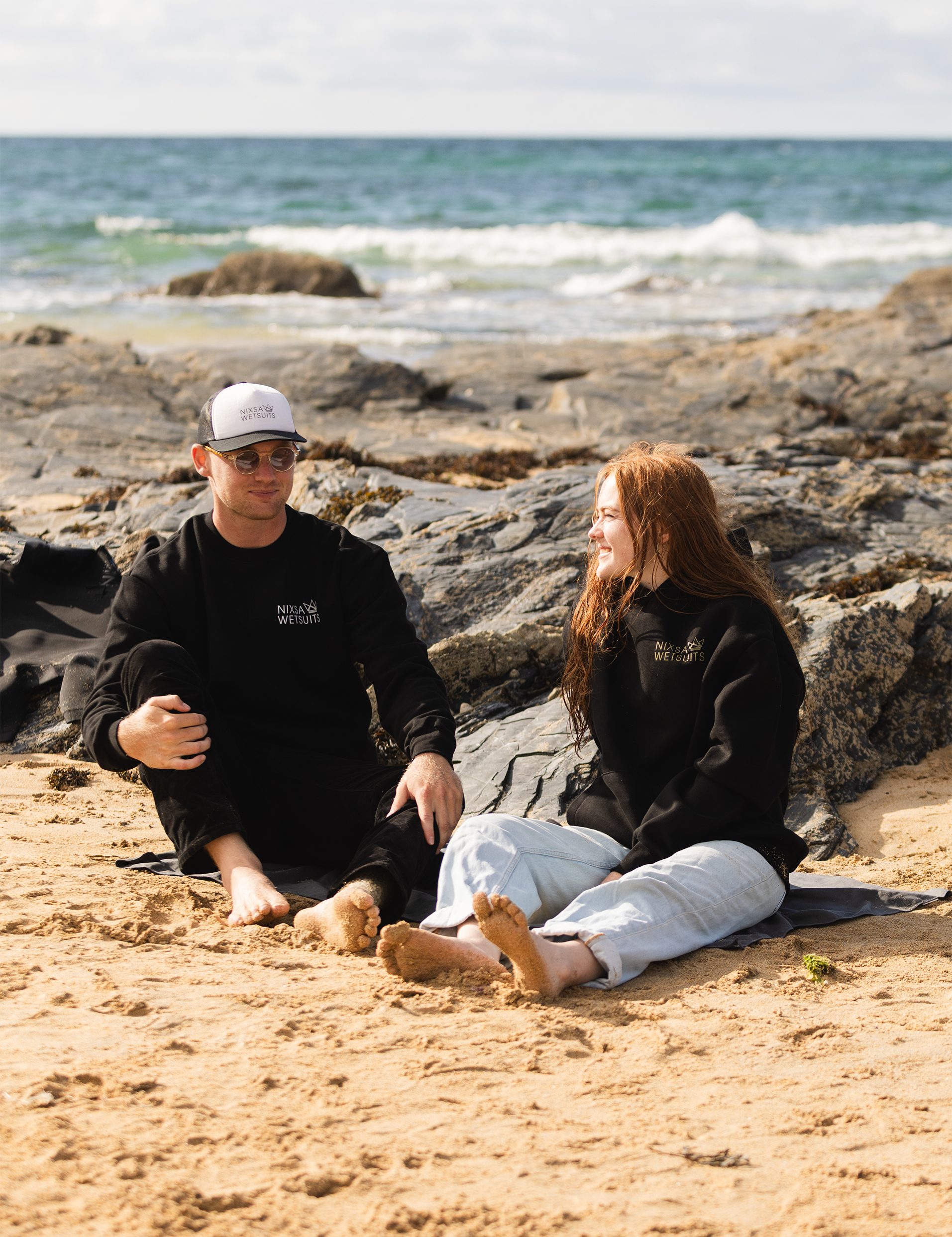 Unisex apparel & accessories