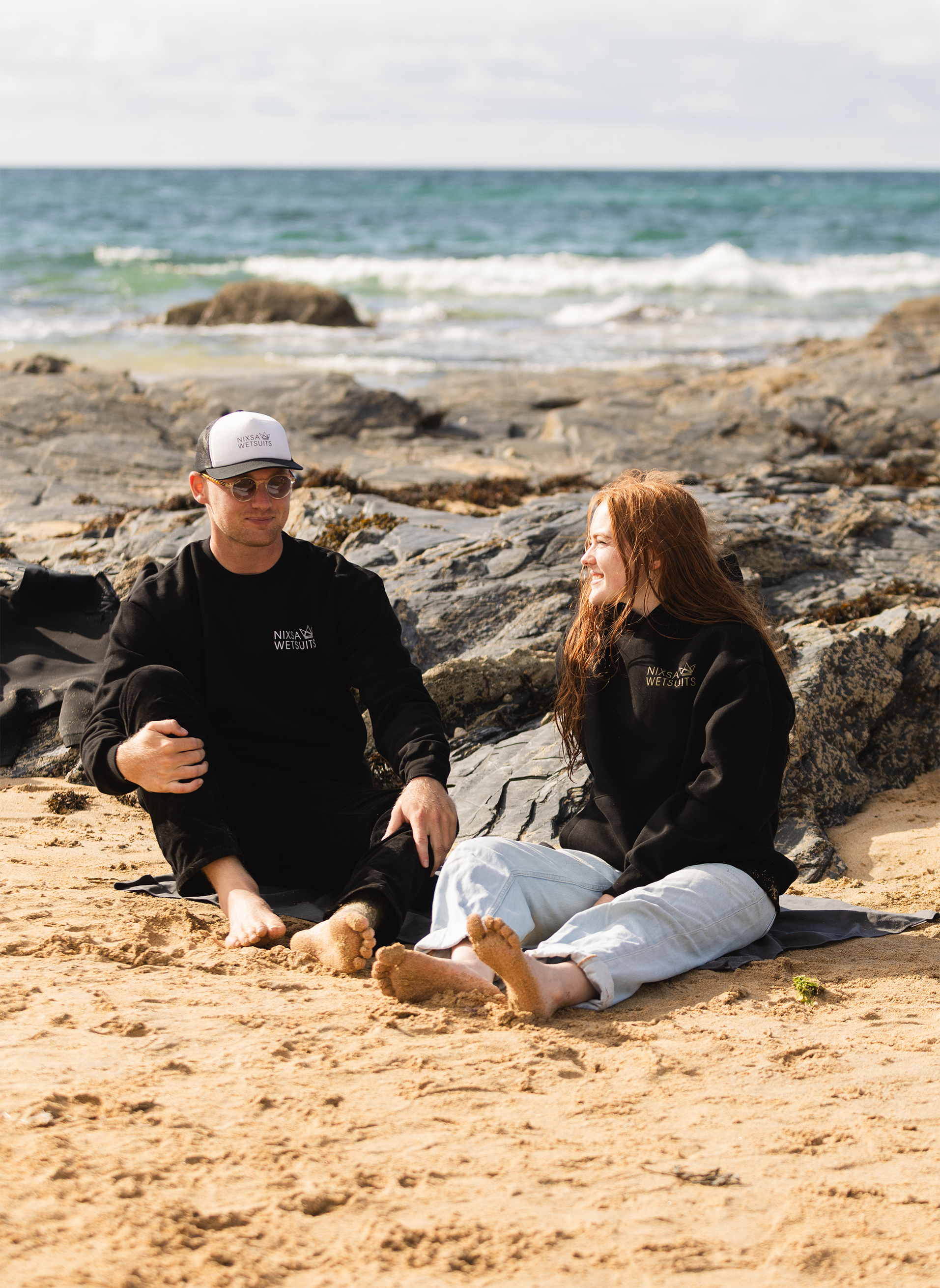 Unisex apparel & accessories